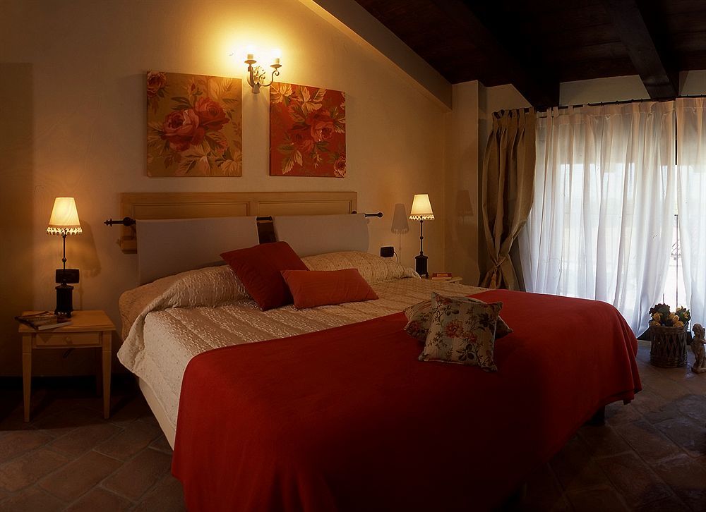 Relais Bella Rosina Pool & 4* La Cassa